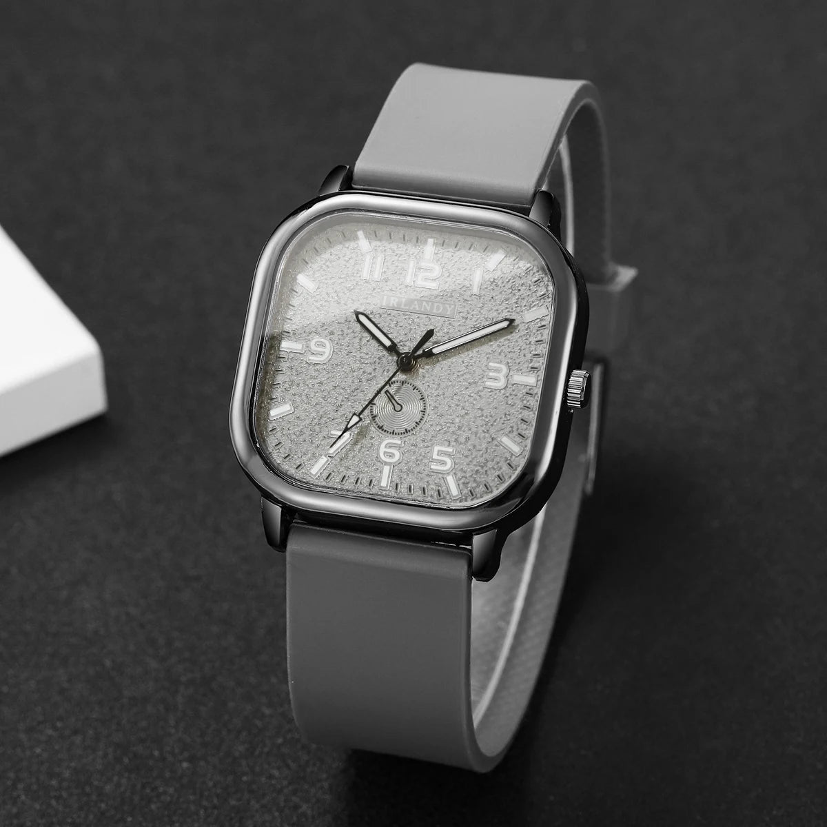 Fashion Square Women's Watch Casual Silicone Strap Quartz Watches Sports Wristwatch For Men Women Students（Without Box） - 𝐝𝐮𝐯𝐥𝐚𝐬𝐡𝐨𝐩.𝐜𝐨𝐦