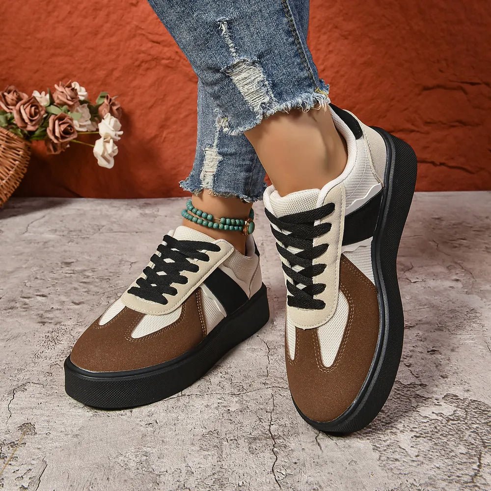 Lace Up Round Toe Contrast Sneakers - 𝐃𝐔𝐕𝐋𝐀𝐒𝐇𝐎𝐏